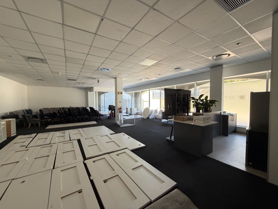 To Let Commercial Property for Rent in Claremont Western Cape
